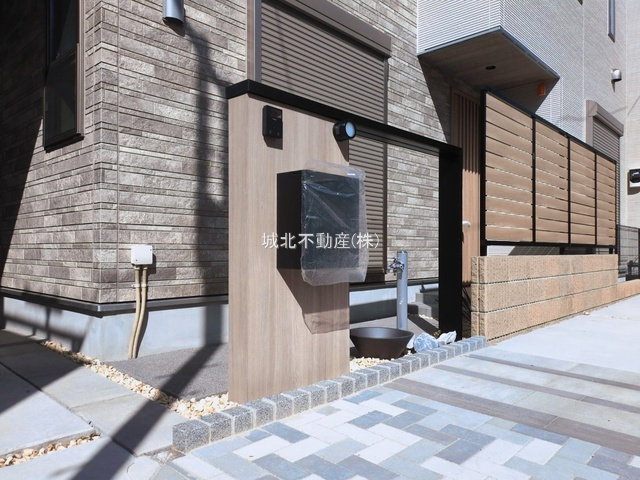 杉並区下井草3丁目 全3棟 B号棟の設備|ポスト