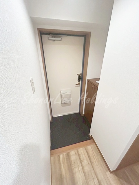 横浜市泉区中田西３丁目の賃貸マンションの玄関