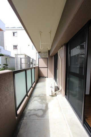 フレアシェルＫのバルコニー|参考写真です。現況優先。
