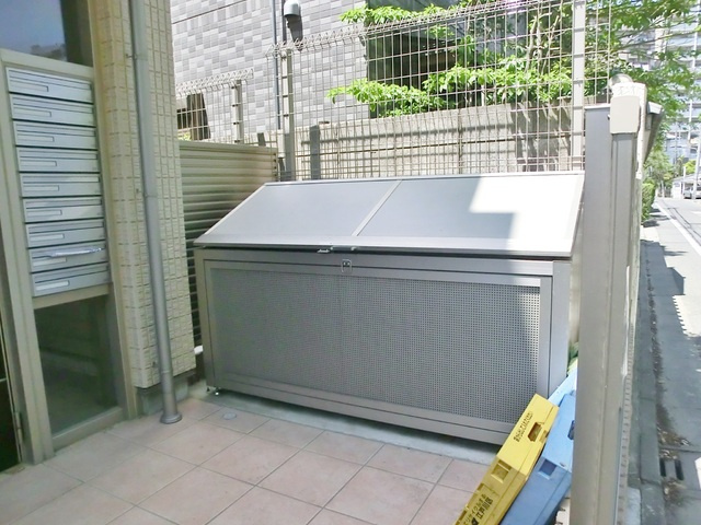 桜フラッツのその他共用部分|敷地内ゴミ置き場あります！