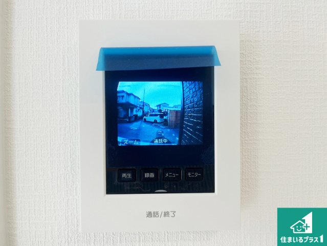 加古川市東神吉町出河原　新築一戸建ての防犯設備|カラーモニターインターホン！声だけでなく来訪者の姿や顔がモニターで確認できるので、小さなお子様がいらっしゃるご家庭でも安心できます！