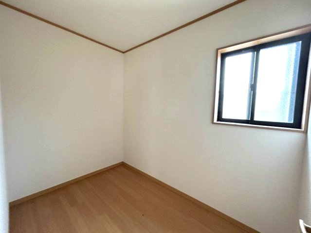 中古戸建　千曲市寂蒔の収納|2階　納戸スペース