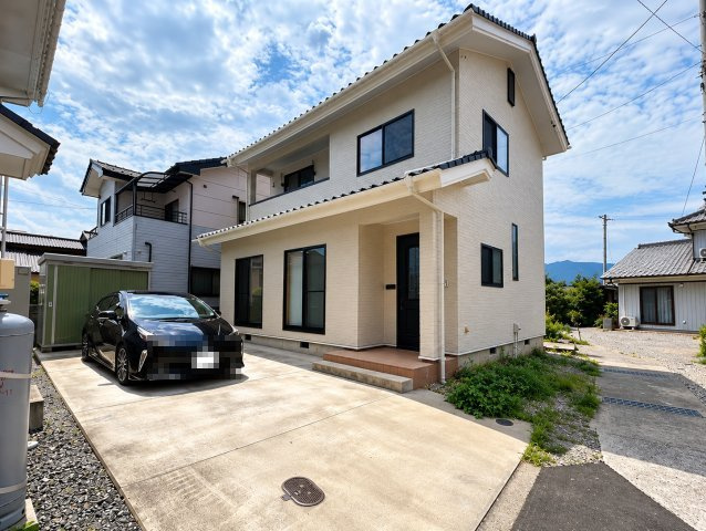 中古戸建　千曲市大字寂蒔の駐車場