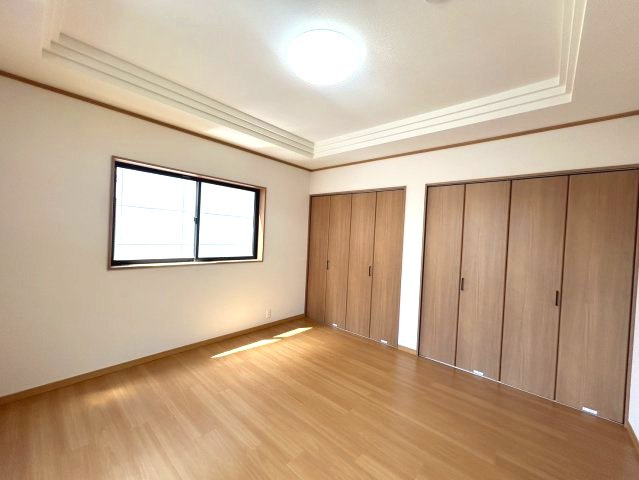 中古戸建　千曲市寂蒔の洋室|2階　8帖