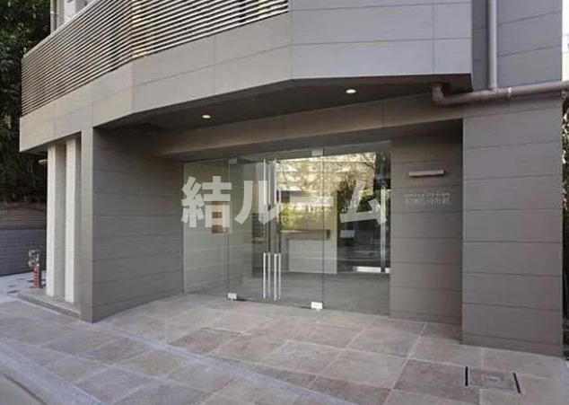 板橋区板橋４丁目の賃貸マンションのエントランス