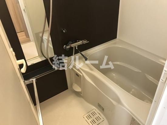 板橋区板橋４丁目の賃貸マンションの浴室
