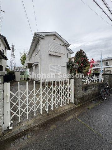【外観】 | 圧巻の敷地面積52.72坪！充実の余暇が過ごせる庭付き一戸建です♪
まずは現地内覧にいらしてみませんか。