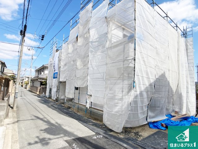 加古川市東神吉町出河原　新築一戸建ての前面道路含む現地写真|周辺は落ち着いた街並みの住宅地！子育てがしやすい住環境です！まだ未完成ですが、現地でしかわからない事もございます。是非一度ご覧ください。