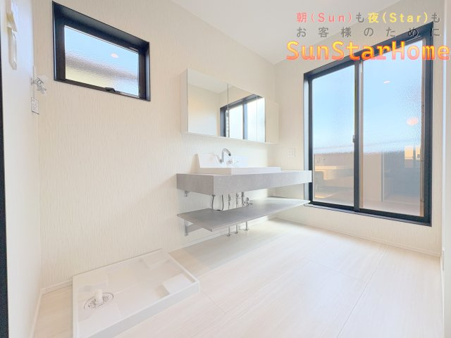 【サンスターホーム現地販売物件】あきる野市伊奈　新築戸建の独立洗面台