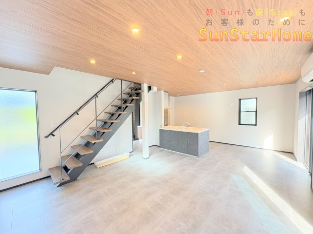 【サンスターホーム現地販売物件】あきる野市伊奈　新築戸建の居間・リビング