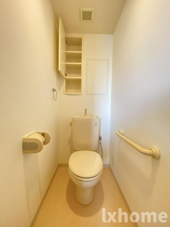 大井路のトイレ|ゆったりとした空間のトイレです