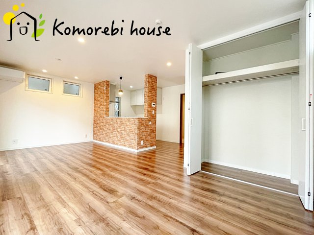 さいたま市北区日進町2丁目　01期　R中古戸建　01の居間・リビング|26.5.14　撮影済み