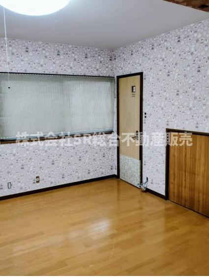 永和1丁目中古戸建の洋室|ゆったりした洋室です
