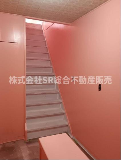 永和1丁目中古戸建の内装|リフォームや住宅ローン・東大阪市の不動産の事なら弊社にお任せ下さいませ！
各地域の特徴・グルメ・裏道やその他、細かい情報等も熟知した
東大阪市出身のスタッフが新生活を送るお客様をサポート致します！