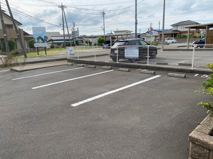 クレール森田　Bの駐車場