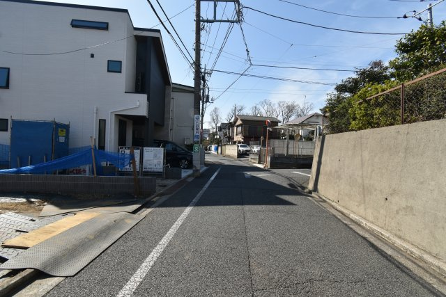 関町北4丁目・新築戸建の前面道路含む現地写真