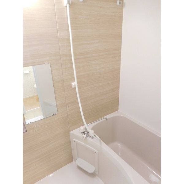 キャメル草加氷川町Ⅱの浴室