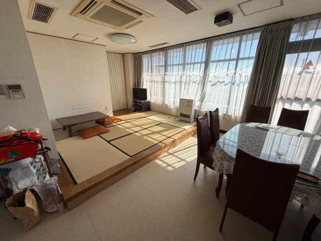 青山一丁目　中古住宅の居間・リビング