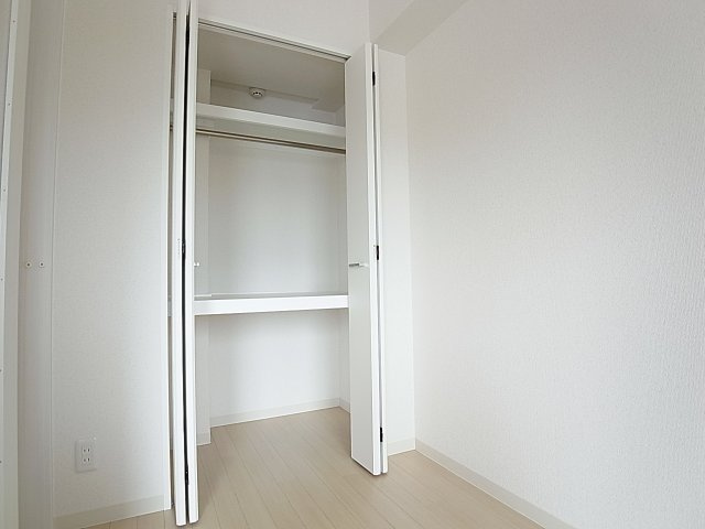 KMS新生水木通の収納|クローゼット完備してます