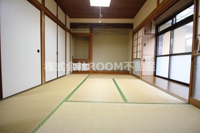 大津貸家の和室|和室がひろがる居住スペース