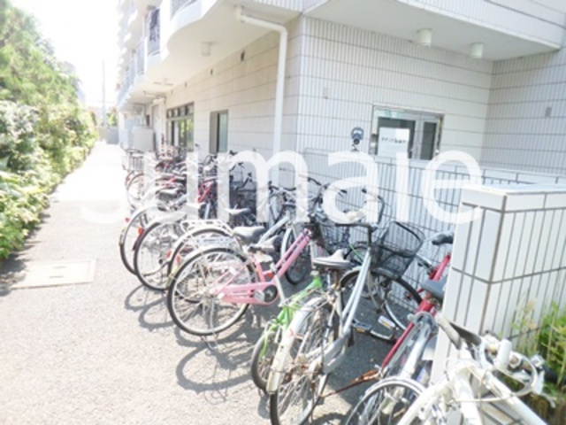 ジェイド・パレスの駐車場|駐輪場☆