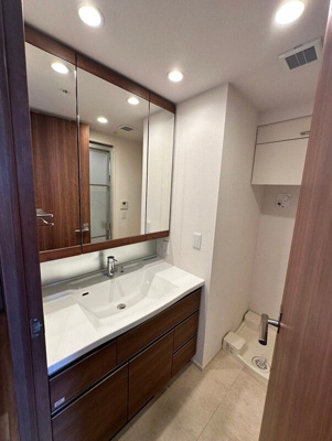 【独立洗面台】 | ザ・マジェスティコート目黒