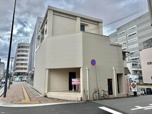 南畝ビルの外観