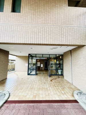 【エントランス】 | ファミール鶴見