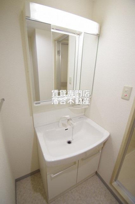 【独立洗面台】 | グランドール井上 | 使いやすい独立洗面台