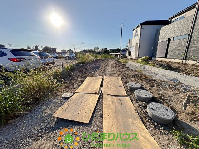 久喜市太田袋　新築一戸建て　02　グラファーレの駐車場|26/10/9　撮影