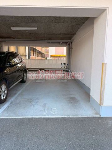 メルローズアソウの駐車場|カースペースがあります