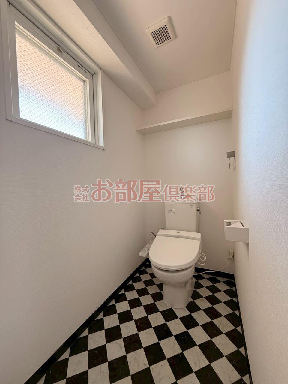 メルローズアソウのトイレ|落ち着いた色調のトイレです