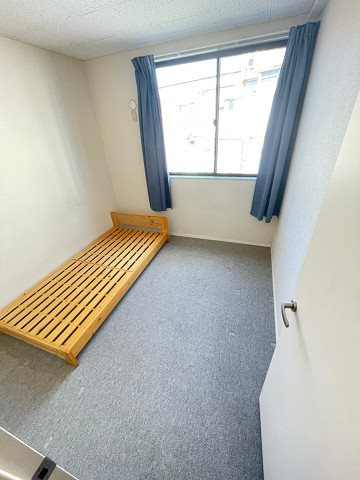 レオパレス広田の寝室