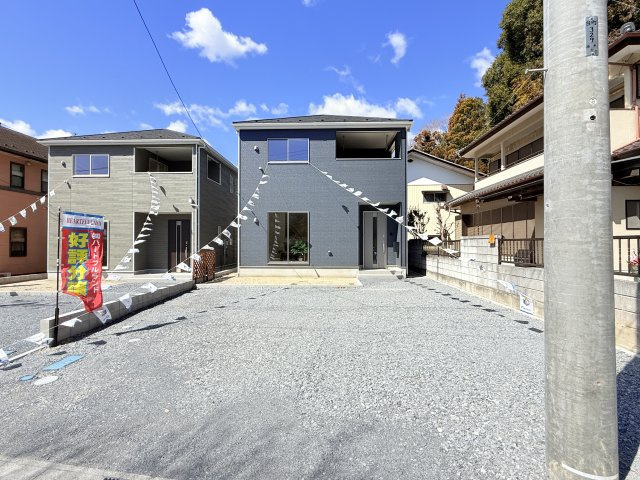 笠間市笠間第3　新築戸建　2号棟の駐車場|カースペース3台程可能！