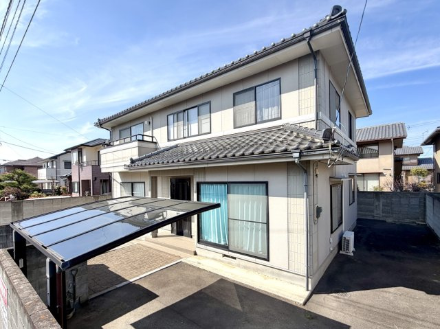【中古戸建】前橋市六供町4丁目の外観|■外観｜閑静な住宅街で始める新しい暮らし♪開放的な毎日をあなたへ(^^♪