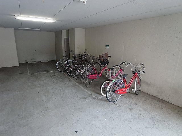 スカイコートのその他|駐輪スペース