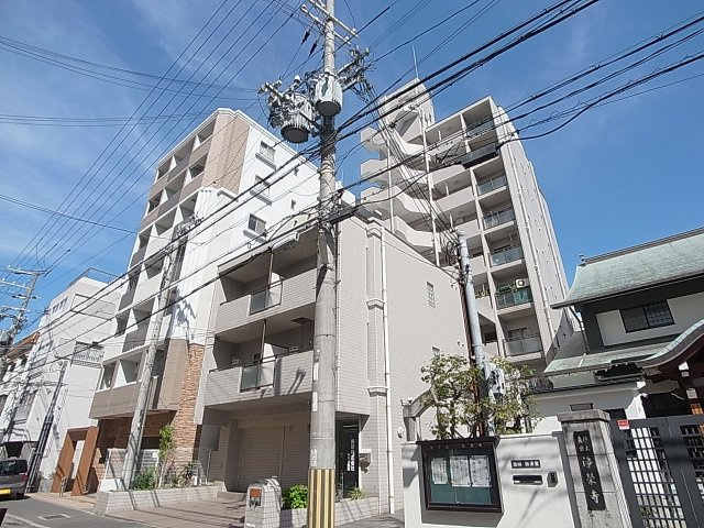 スカイコートの外観|駅各線3wayアクセスの利便性高い立地