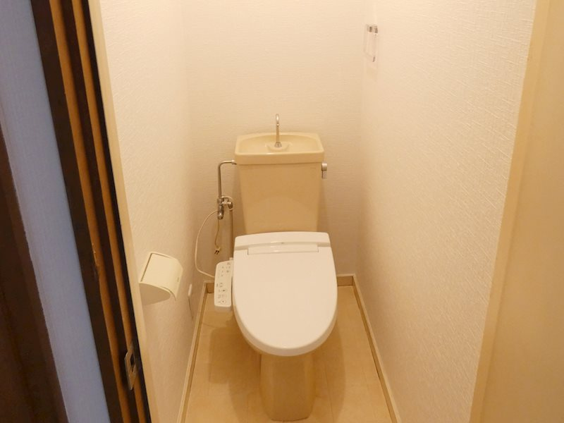ルーミー成田68号館のトイレ