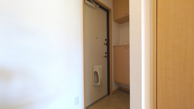 【玄関】 | シェルズレイク日根野C棟