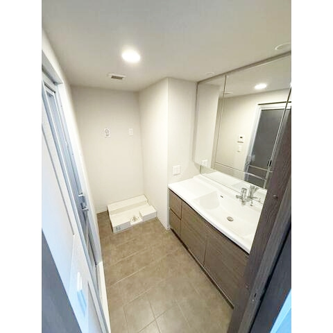 藤沢市羽鳥１丁目の賃貸マンションの洗面所