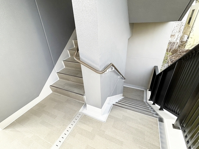 デュオヴェール赤羽のその他共用部分|共用階段☆