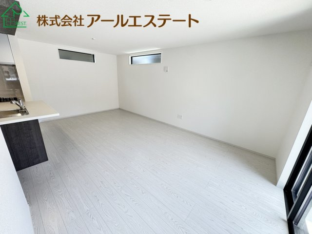 加古川市尾上町口里11期　　山陽電鉄「浜の宮駅」徒歩８分の内装