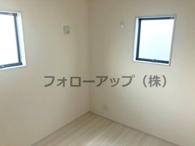 リーブルガーデン西脇市小坂町5期の洋室|広々とした洋室です