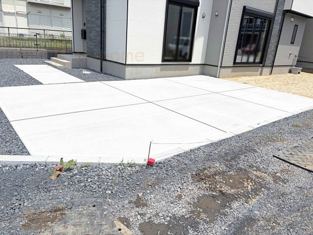 常陸太田市西三町1期　新築戸建て　1号棟の駐車場|カースペースは2台お停めいただけます♪