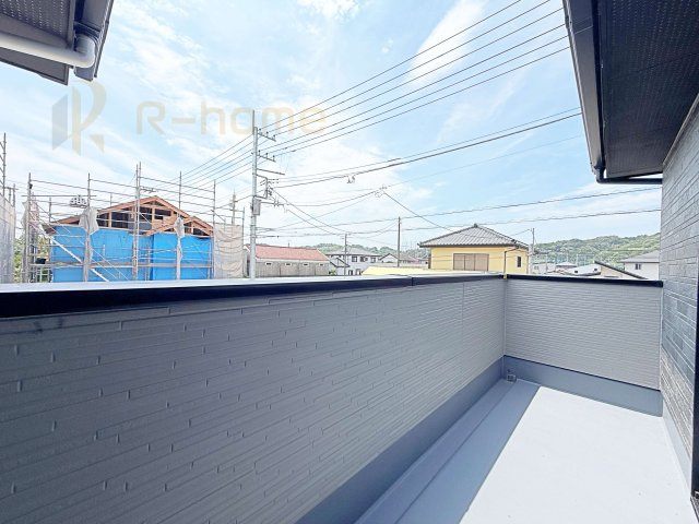 常陸太田市西三町1期　新築戸建て　1号棟のバルコニー|お布団やラグなどの大きな物も干しやすい広々としたバルコニー！