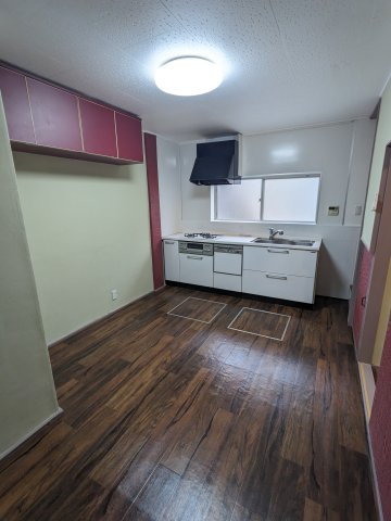 大阪府八尾市上之島町南3丁目　戸建の居間・リビング|2階　DK7帖