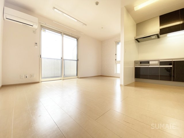 ディアコートの居間・リビング|南向きのリビングです！