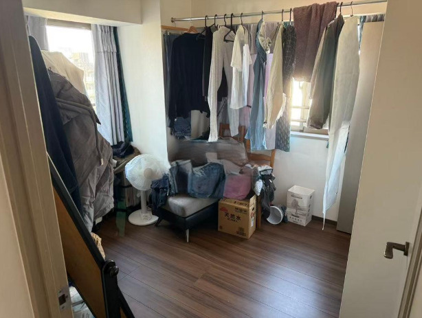 サンヴェール伊勢佐木町の洋室|５帖の洋室になります。２面採光の明るいお部屋です。
