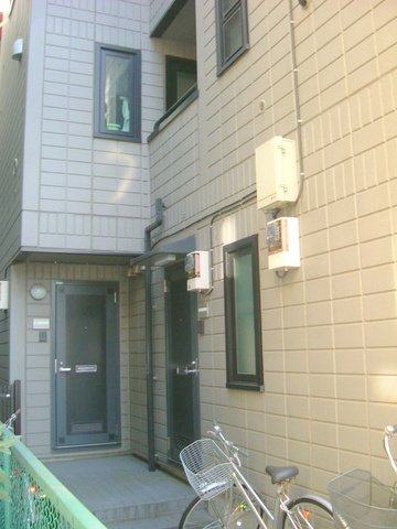 松浦メゾンのエントランス|お部屋までのアプローチ