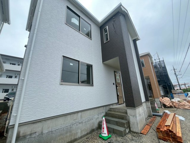 ハートフルタウン宜野湾市嘉数　G号棟の外観|5月10日（日）現地写真「足場が外れ、外観が見れるようになりました！」